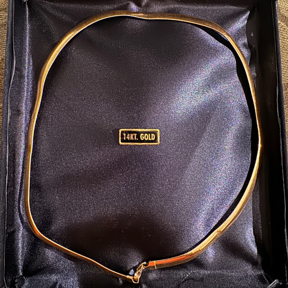 Gorgeous 14k yellow gold omega necklace Milros Italy